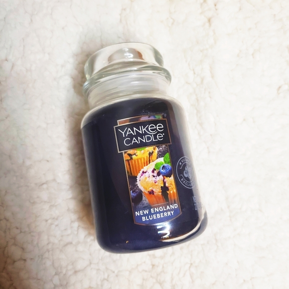 Yankee Candle New England Blueberry Candle NEW NWT